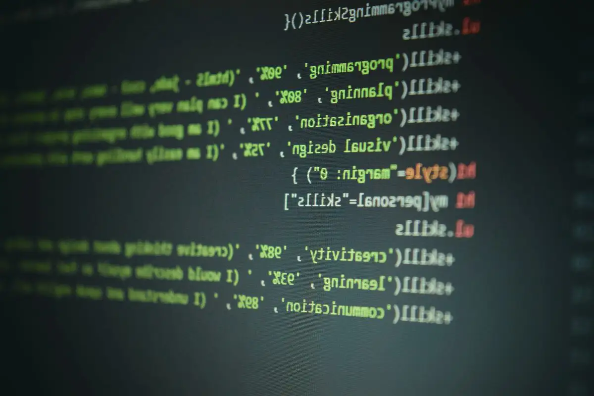 Ajouter code HTML: titre et alt pour image, attrayant, pertinence thématique.